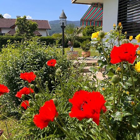 Appartamento Haus Bergblick Villach Esterno foto